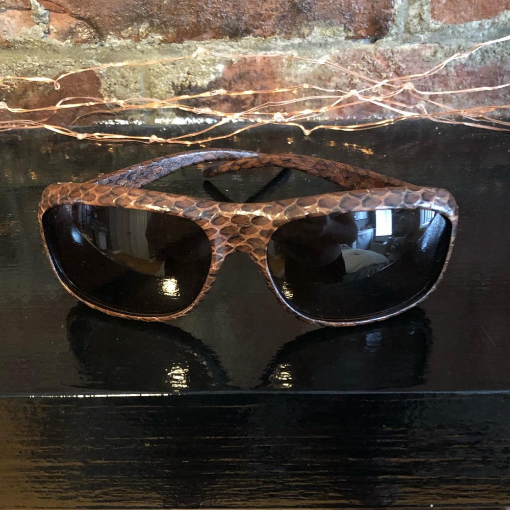 Gucci Snakeskin sunglasses - unisex